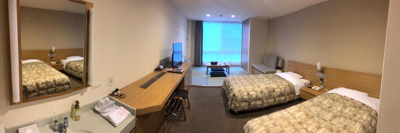 The Gran Resort Elegante Awajishima מראה חיצוני תמונה
