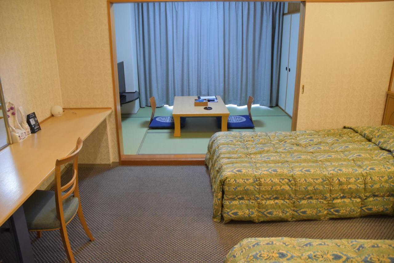 The Gran Resort Elegante Awajishima מראה חיצוני תמונה